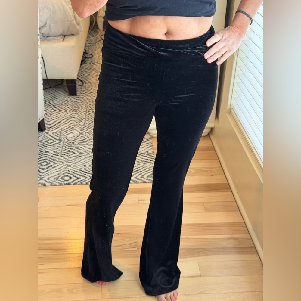 Forever 21 velvet flare Black NWT PANTS!
